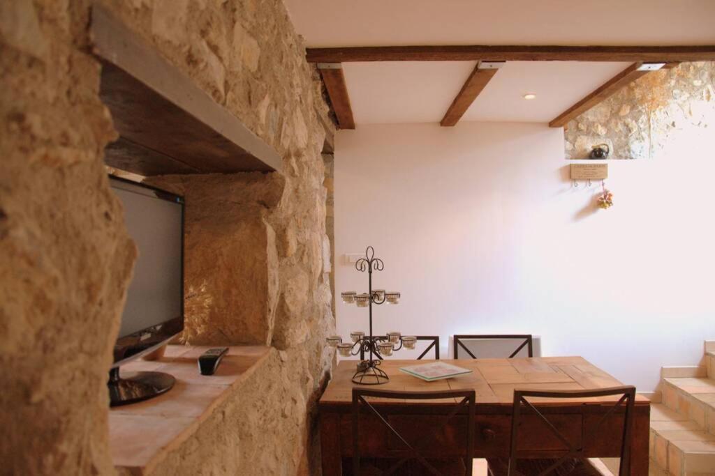 לגראס Gite La Remise, Maison Avec Jardin מראה חיצוני תמונה
